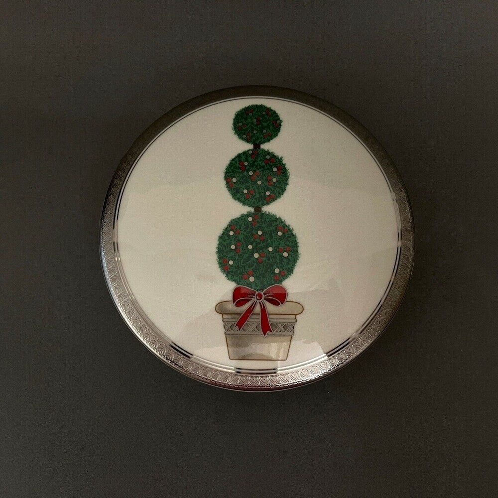 Mikasa Topiary L3284 Fine China Christmas‎ Covered Box Trinket Jewelry Dish Lid